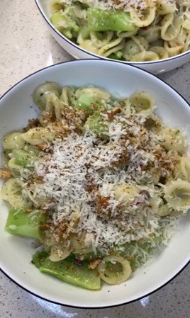 Broccoli pasta