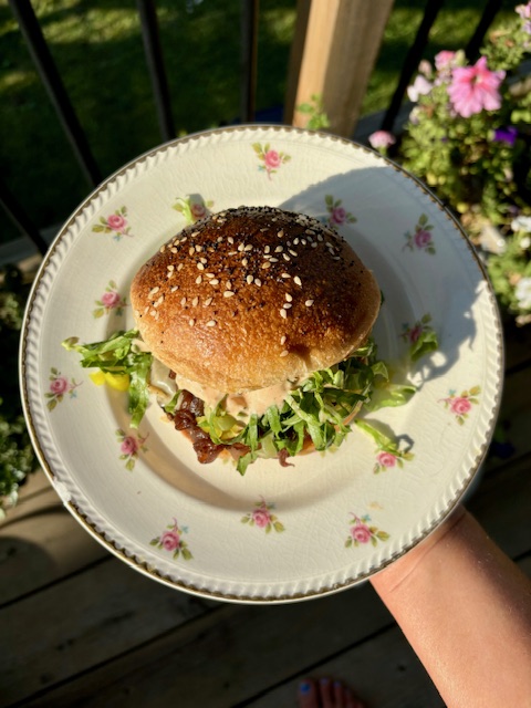 Smash Burger with Caramelized Onions & Special&nbsp;Sauce
