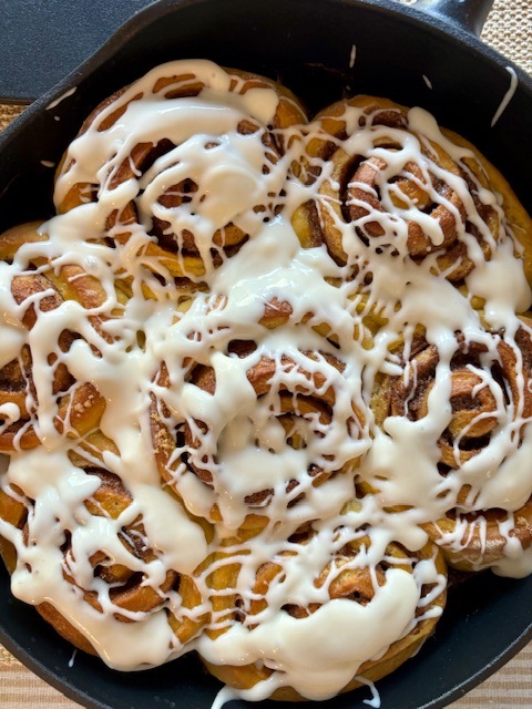 Pumpkin Spice Cinnamon Rolls with Maple Cream Cheese&nbsp;Frosting